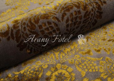 Barokk mintás bársony bútorszövet sárgás barna